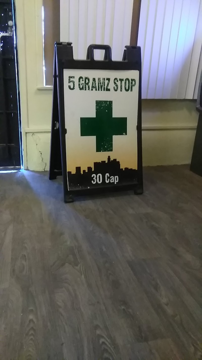 5 GRAMZ STOP
