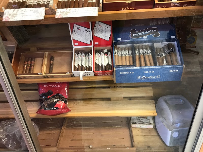 Big Chiefs Smoke Shop