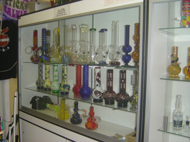 Bing\'s Smoke Shop