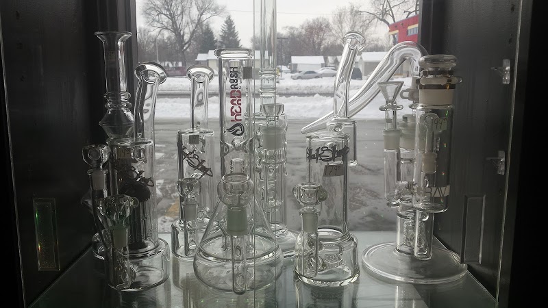 Cigarette And Energy Discount Store