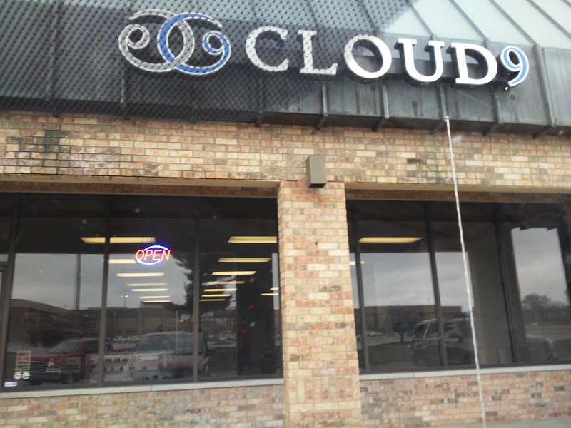 Cloud 9 Cafe, Lounge and Emporium