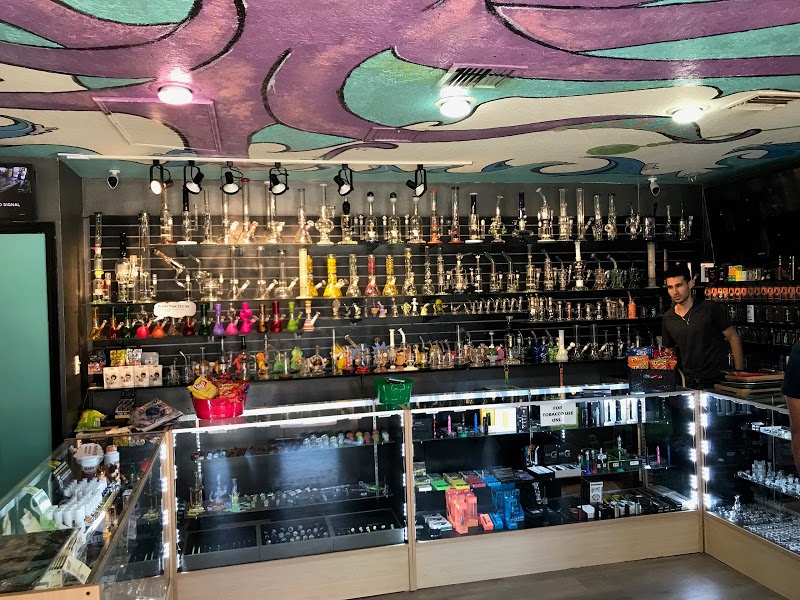 Coca Beach Smoke Shop