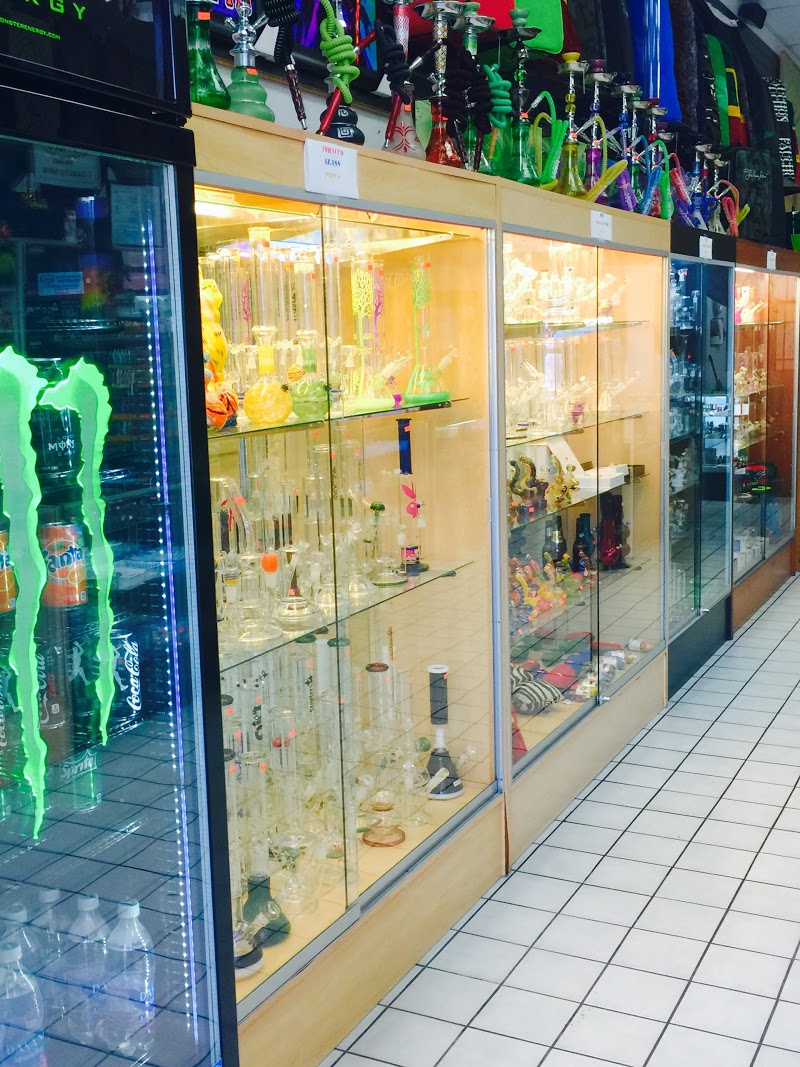 Daniel\'s Smoke Shop