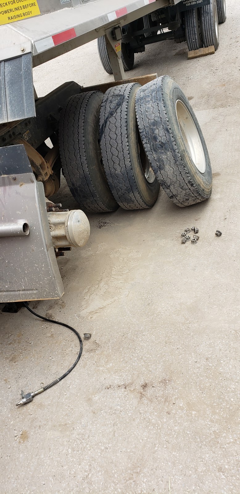 Dave\'s Tire Shop
