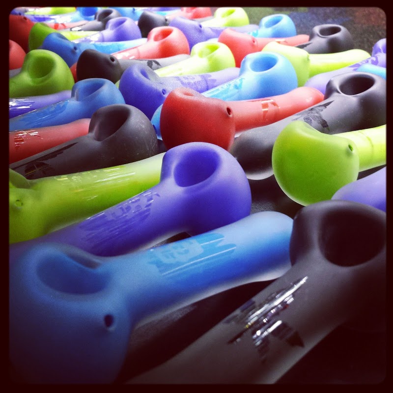 Day Day\'s Smoke Shop