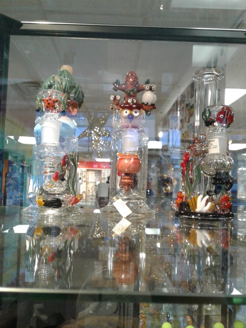 Green Zone Smoke & Gifts Shop