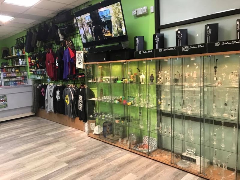 Head To Toe Smoke Shop