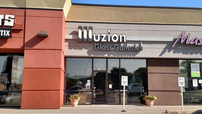 Illuzion Glass Gallery