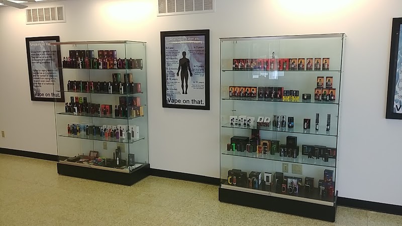 Juicy\'s Vapor Lounge Topeka East