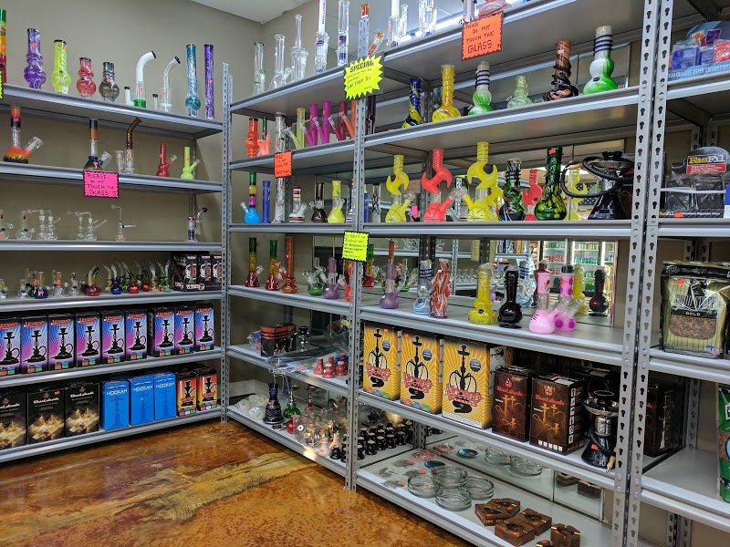 Jus One More Smoke Shop