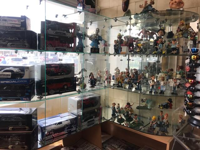 Laly\'s Smoke Shop