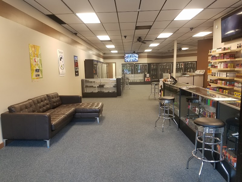 Legacy Lounge Vape and Glass