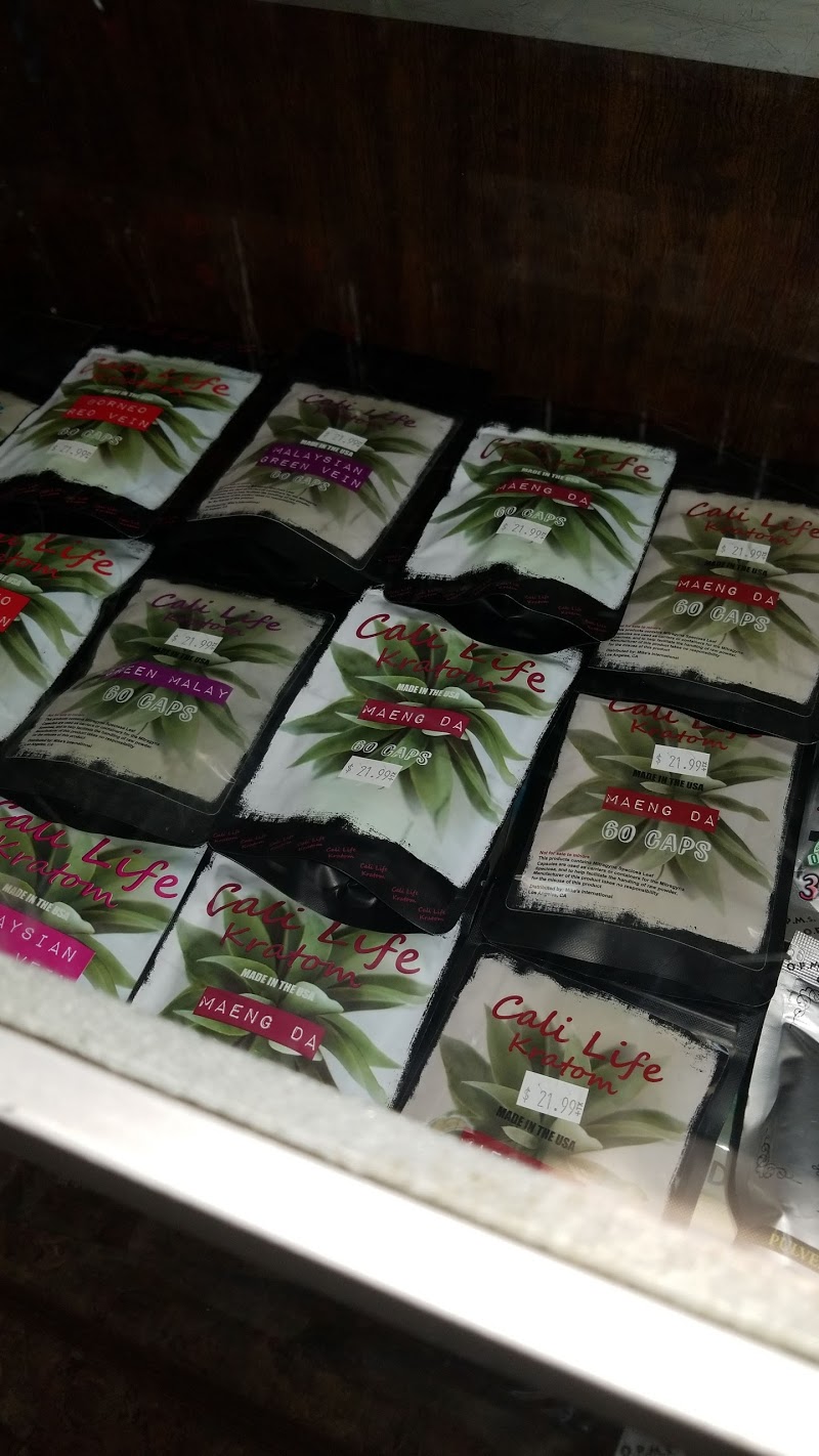 Mike\'s Smoke & Gift Shop