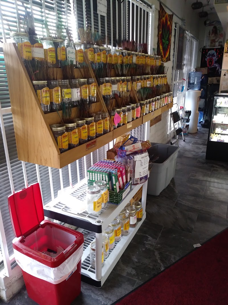 Mile High Pipe & Tobacco