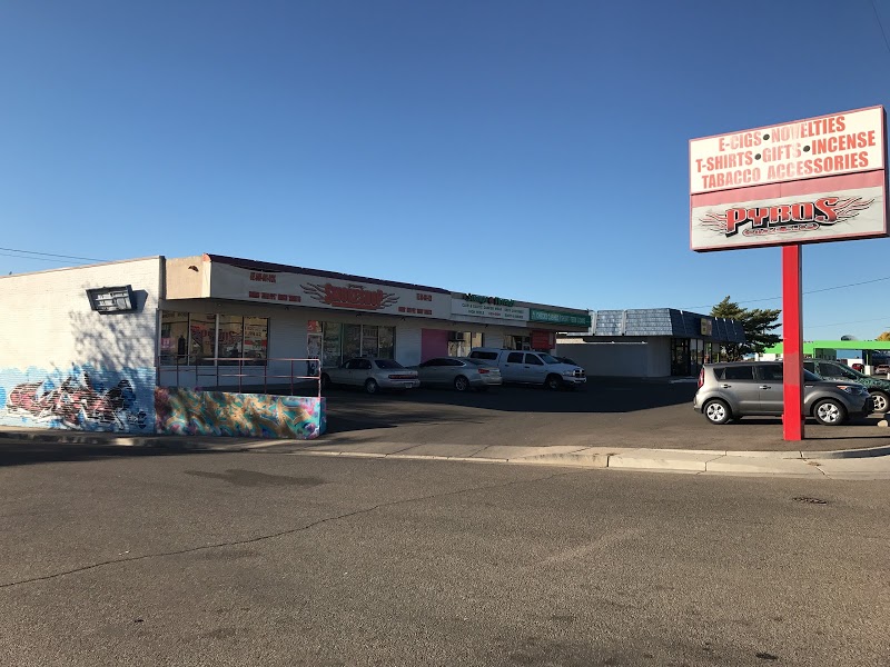Pyros Smoke Shop 2