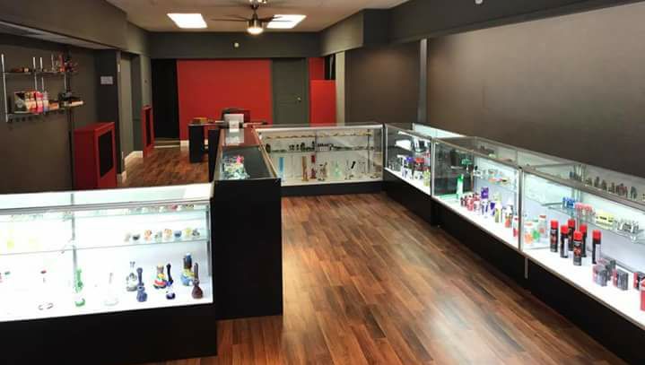 Red Boyz Smoke Shop