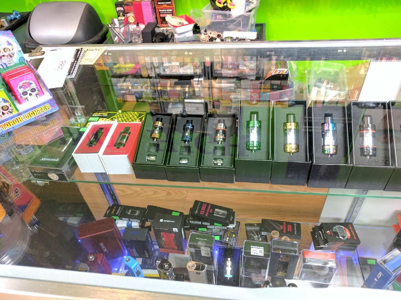 Rolling High Smoke & Vape