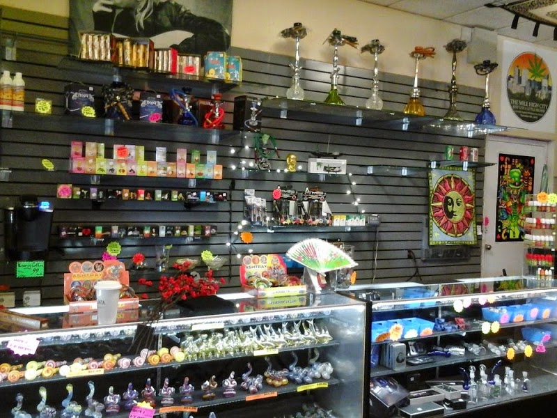 Rusty\'s Smoke Shop