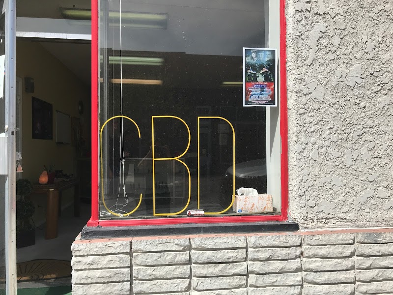 Smokeez Smoke Shop