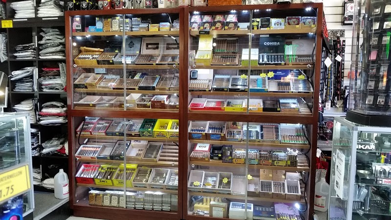 Smokey\'s Smoke Shop & Gift\'s