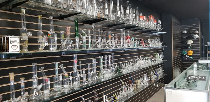SmokeysGlass.com