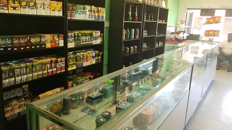 T&T Smoke Shop