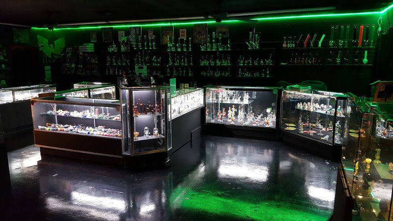 The Laughing Llama smoke shop