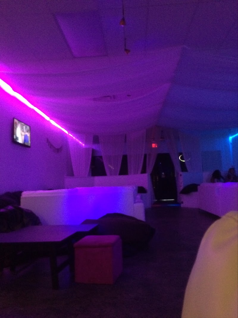 Vapor Lounge