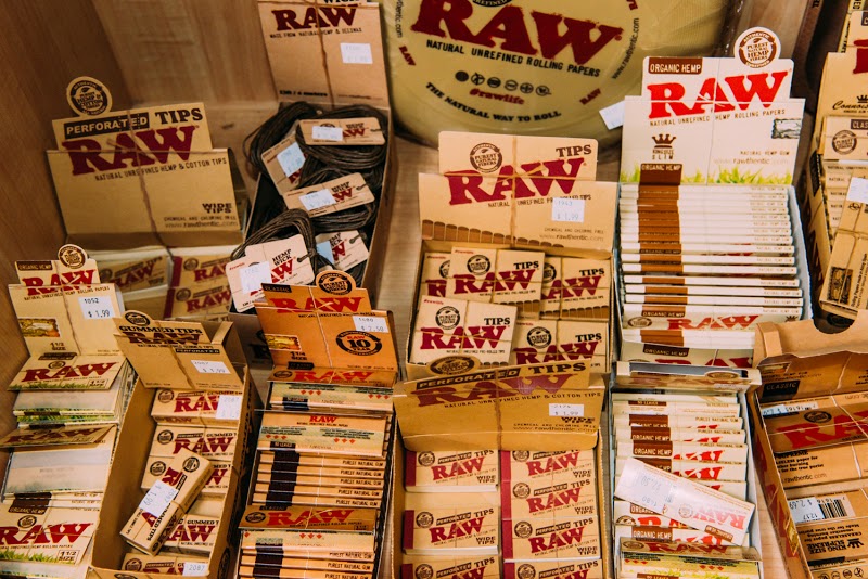 Wyzo\'s Smoke Shop