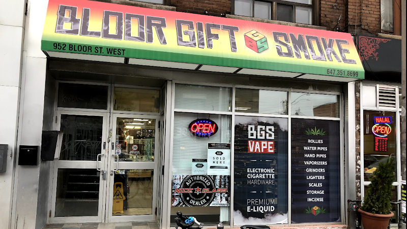 Bloor Gift & Smoke - Head shop, Vaporizer shop