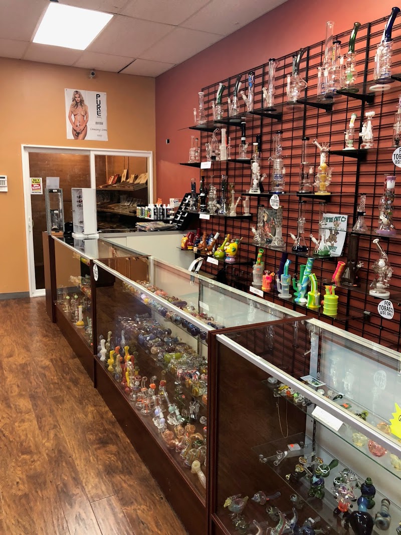Centerville Smoke & Vape Shop | in
