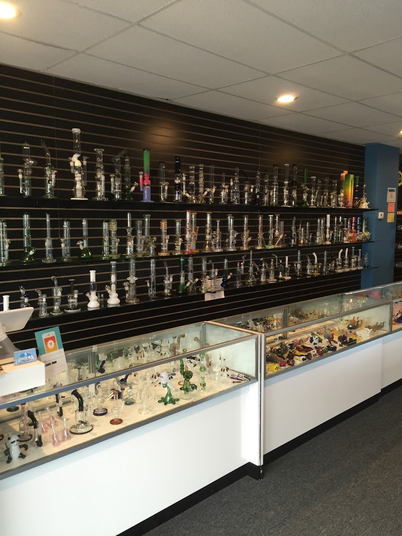 Cloud 9 Vape And Glass | Headshop in Copiague, New York