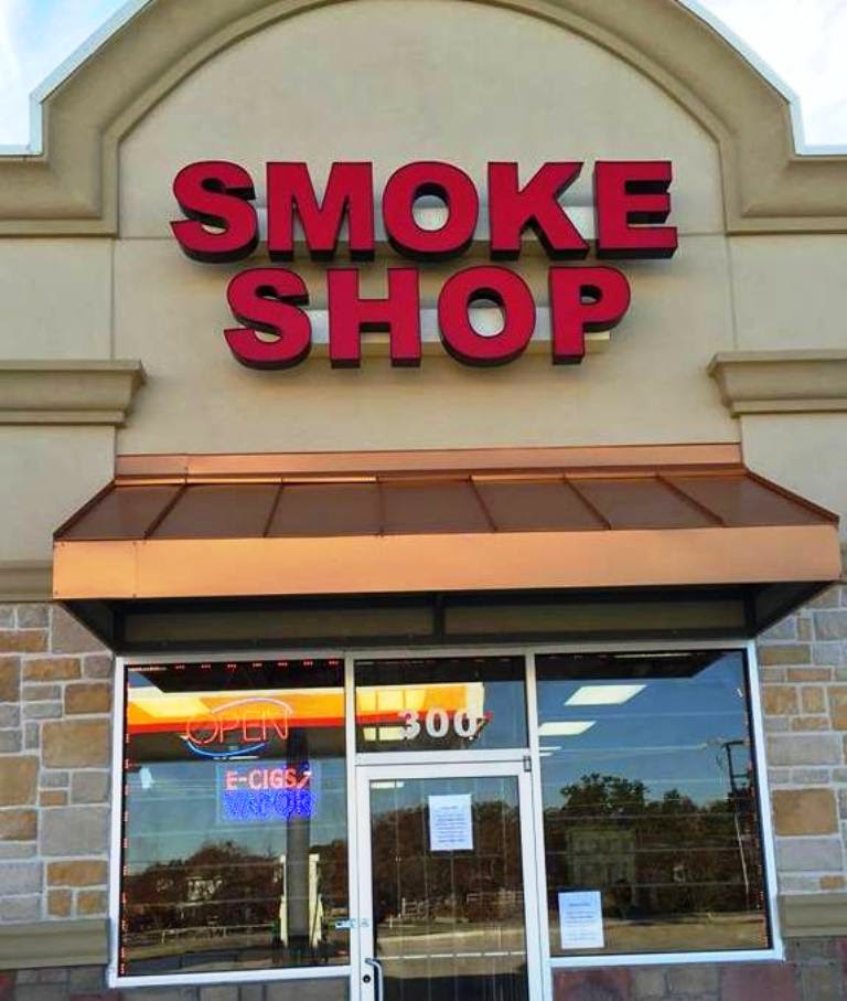 Crown Smoke Shop 300