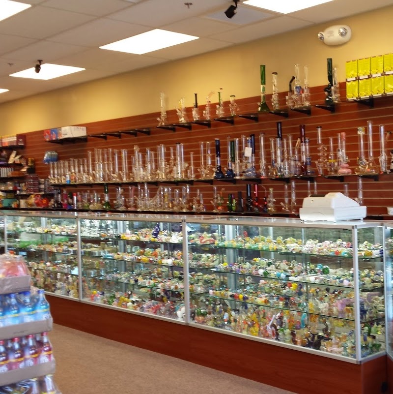 D\'s Smoke Shop and Gifts