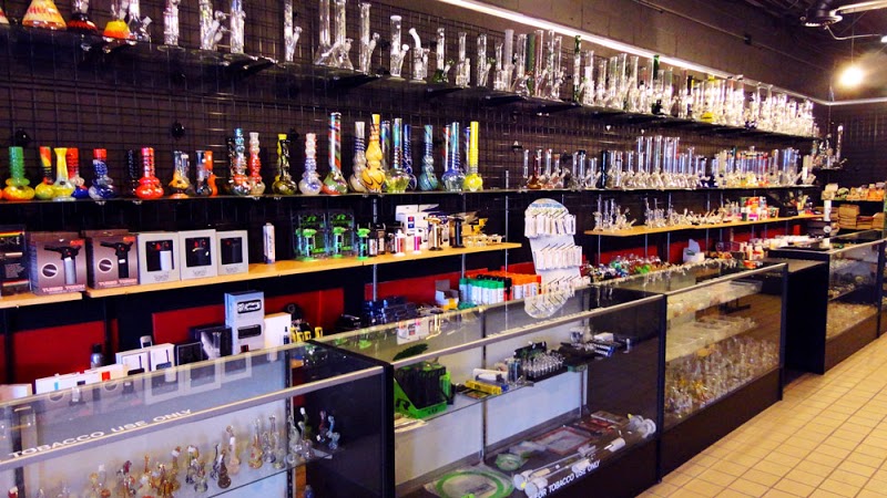 Illusions Smoke Shop Headshop In Traverse City Michigan