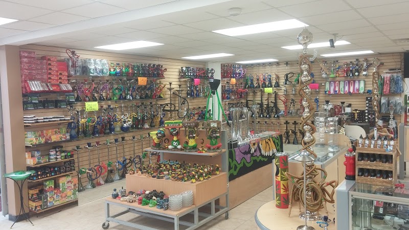 Puff N Up Headshop In Milwaukee Wisconsin