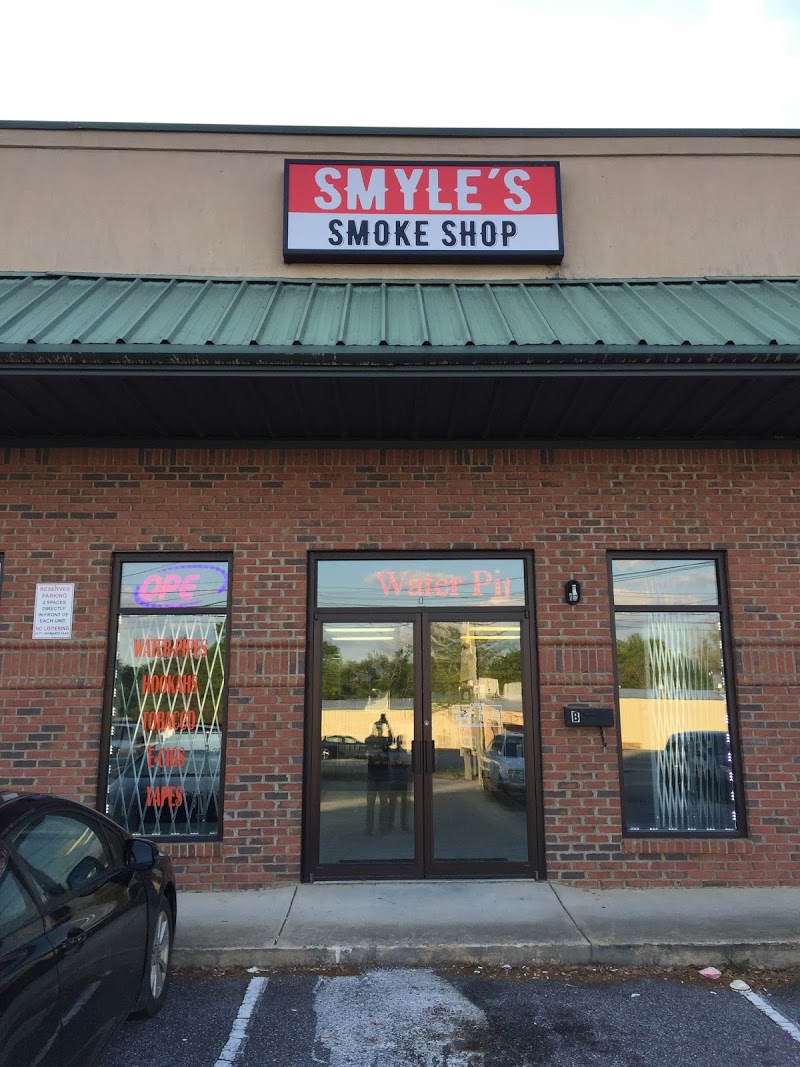 Smyle’s Smoke Shop