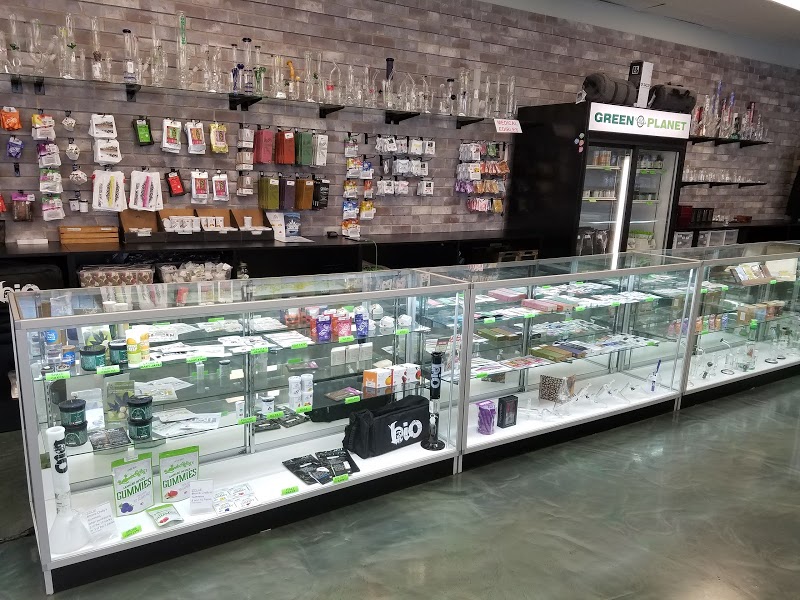 The Green Planet Glass and Vape