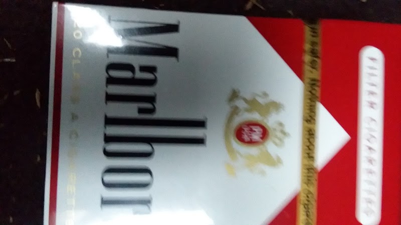 Tobacco Hut LLC