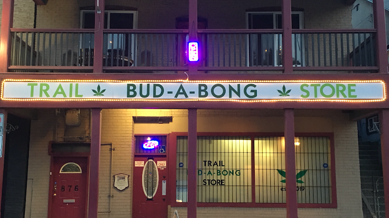 Trail Bud-A-Bong Store
